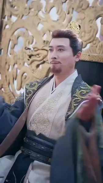 จักรพรรดิเทพนิรันดร์