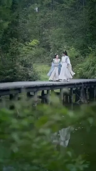 จักรพรรดิเทพนิรันดร์