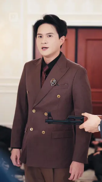 ราชาอย่างฉัน แค่ไม่อยากเผยตัวตนก็เท่านั้น