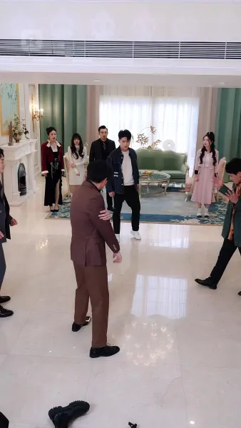 ราชาอย่างฉัน แค่ไม่อยากเผยตัวตนก็เท่านั้น