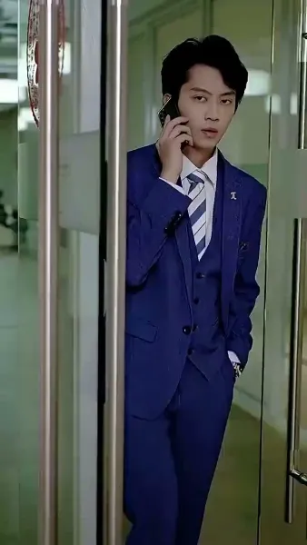 ชื่อละครสั้น: 'การแข่งขันแห่งการแก้แค้นของประธานเจ้าหน้าที่'