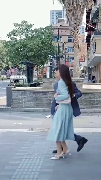 ชื่อละครสั้น: 'การแข่งขันแห่งการแก้แค้นของประธานเจ้าหน้าที่'