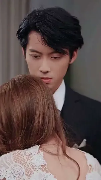 ชื่อละครสั้น: 'การแข่งขันแห่งการแก้แค้นของประธานเจ้าหน้าที่'