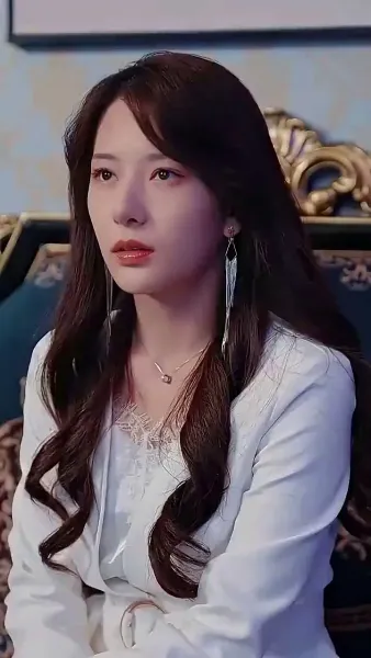 ชื่อละครสั้น: 'การแข่งขันแห่งการแก้แค้นของประธานเจ้าหน้าที่'