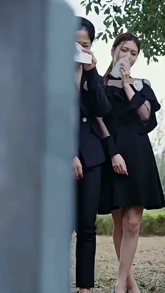 ชื่อละครสั้น: 'การแข่งขันแห่งการแก้แค้นของประธานเจ้าหน้าที่'