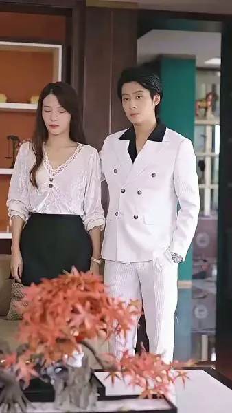 ชื่อละครสั้น: 'การแข่งขันแห่งการแก้แค้นของประธานเจ้าหน้าที่'