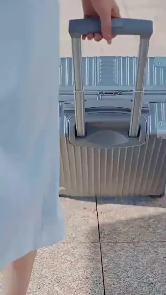 ชื่อละครสั้น: 'การแข่งขันแห่งการแก้แค้นของประธานเจ้าหน้าที่'