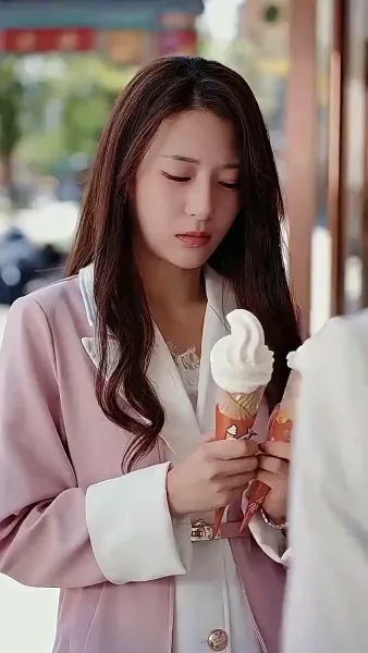 ชื่อละครสั้น: 'การแข่งขันแห่งการแก้แค้นของประธานเจ้าหน้าที่'