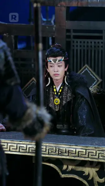 การเกิดใหม่ในกองเพลิง