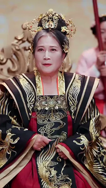 [พากย์ไทย] บุปผาใต้เงาบัลลังก์