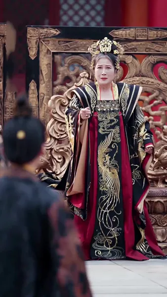 [พากย์ไทย] บุปผาใต้เงาบัลลังก์