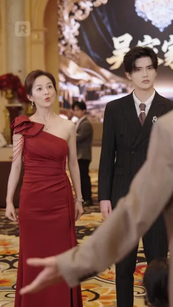 การโต้กลับของราชินี