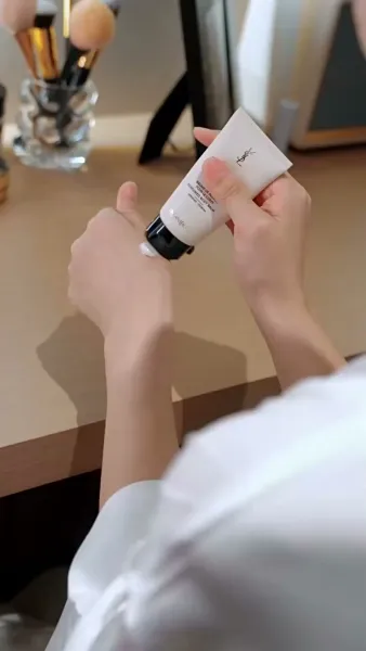 ร้อยร้าวผูกพันรัก