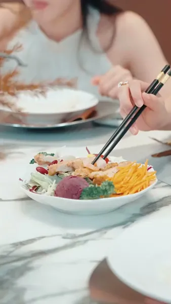 ร้อยร้าวผูกพันรัก