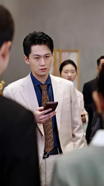 หมอกพรางใจ ใครซ่อนรัก