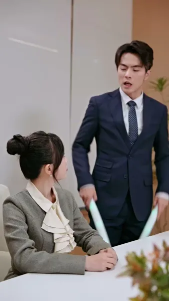 หมอกพรางใจ ใครซ่อนรัก