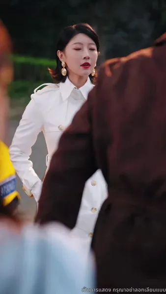 ราชินีคืนบัลลังก์