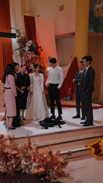 ราชินีคืนบัลลังก์