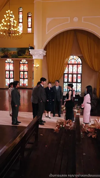 ราชินีคืนบัลลังก์