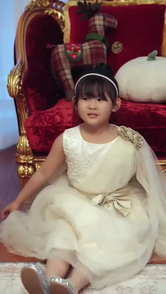 .ย่าเยาว์วัยปฏิวัติวงศ์ตระกูล（ฉบับพากย์ ）