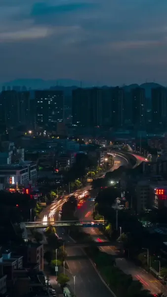 .ย่าเยาว์วัยปฏิวัติวงศ์ตระกูล（ฉบับพากย์ ）