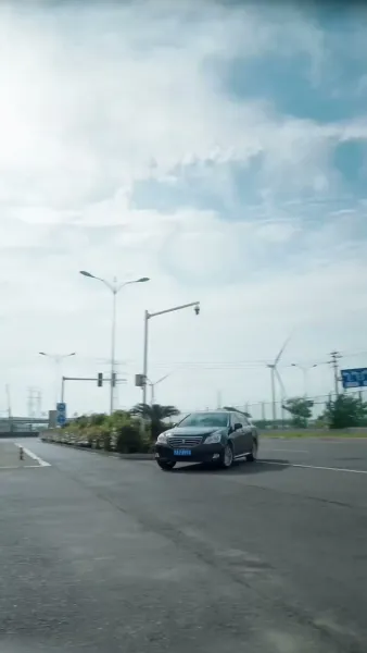 .ย่าเยาว์วัยปฏิวัติวงศ์ตระกูล（ฉบับพากย์ ）