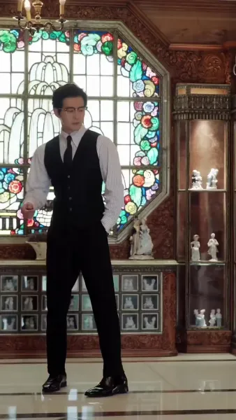 .ย่าเยาว์วัยปฏิวัติวงศ์ตระกูล（ฉบับพากย์ ）