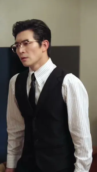 .ย่าเยาว์วัยปฏิวัติวงศ์ตระกูล（ฉบับพากย์ ）