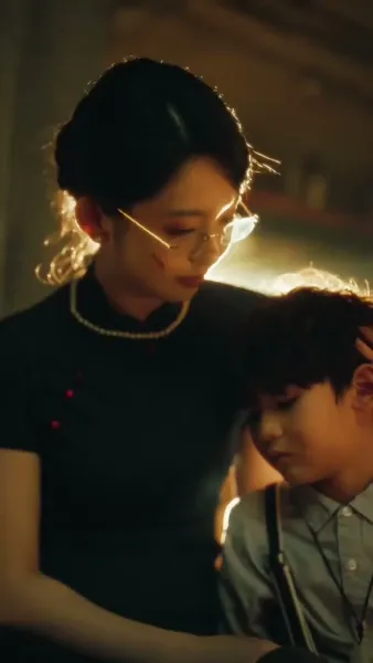 .ย่าเยาว์วัยปฏิวัติวงศ์ตระกูล（ฉบับพากย์ ）