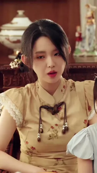 .ย่าเยาว์วัยปฏิวัติวงศ์ตระกูล（ฉบับพากย์ ）