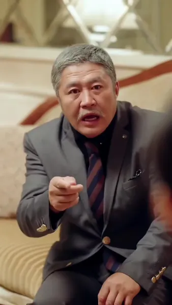 .ย่าเยาว์วัยปฏิวัติวงศ์ตระกูล（ฉบับพากย์ ）