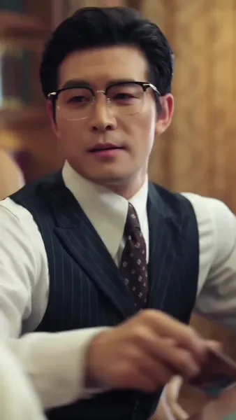 .ย่าเยาว์วัยปฏิวัติวงศ์ตระกูล（ฉบับพากย์ ）