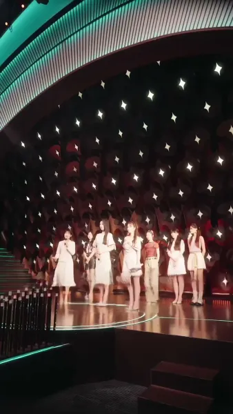 .ย่าเยาว์วัยปฏิวัติวงศ์ตระกูล（ฉบับพากย์ ）