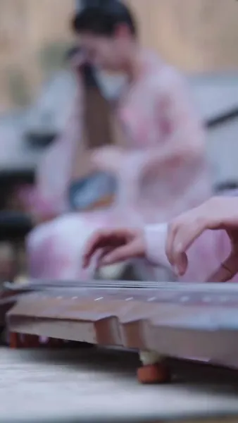 ทะลุมิติเปิดโปงรัก