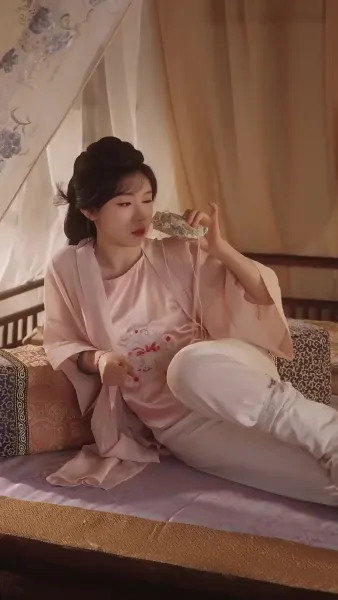 ทะลุมิติเปิดโปงรัก