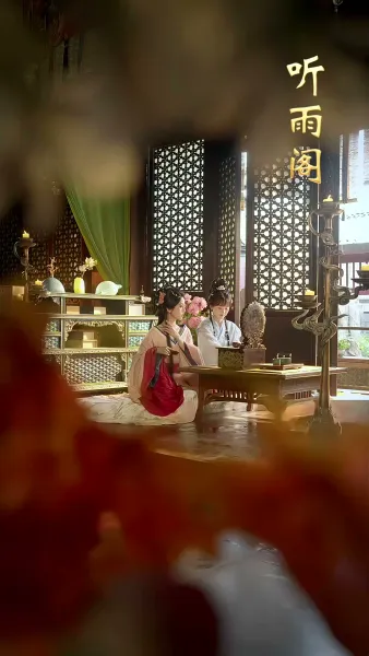 เส้นทางใหม่มุ่งสู่บัลลังก์หงส์ 