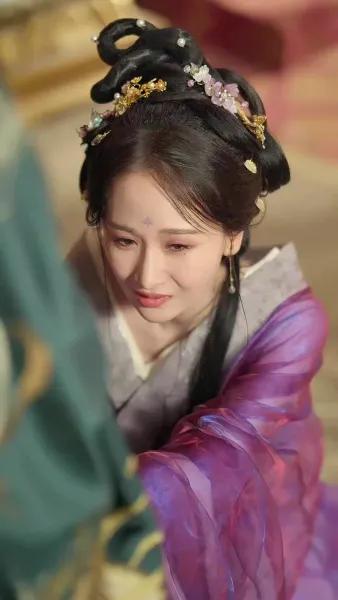 เส้นทางใหม่มุ่งสู่บัลลังก์หงส์ 