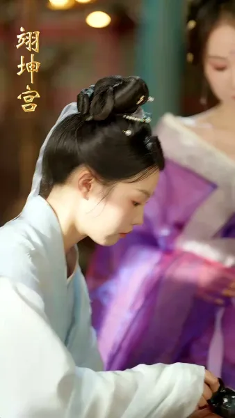 เส้นทางใหม่มุ่งสู่บัลลังก์หงส์ 