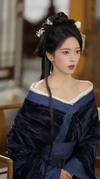 เส้นทางใหม่มุ่งสู่บัลลังก์หงส์ 