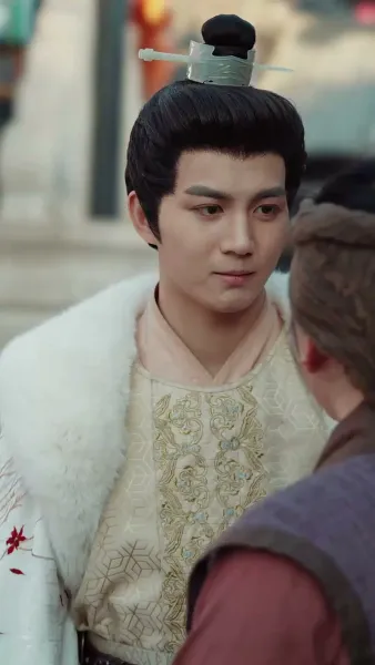 จินหลวน: พระคุณแม่เหนือบัลลังก์