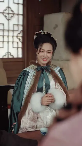 จินหลวน: พระคุณแม่เหนือบัลลังก์