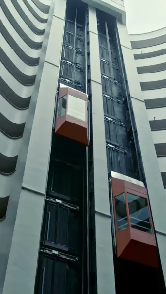 ทายาทหมื่นล้านหย่ารัก