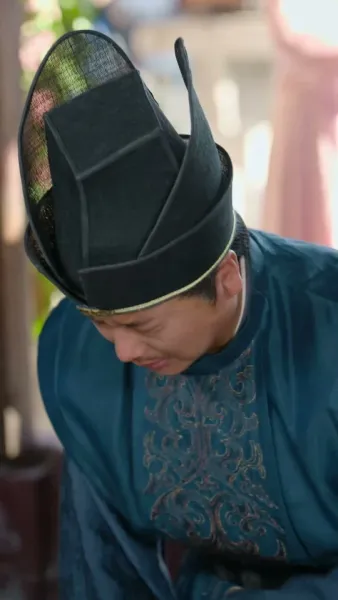 เชียนเสวี่ยยิ้มเย้ายวนร้อยวิถี