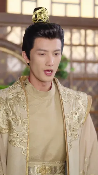 เชียนเสวี่ยยิ้มเย้ายวนร้อยวิถี