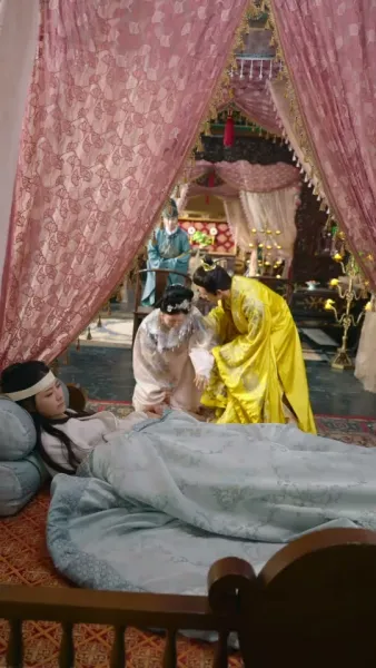 เชียนเสวี่ยยิ้มเย้ายวนร้อยวิถี