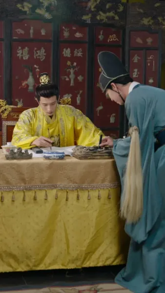 เชียนเสวี่ยยิ้มเย้ายวนร้อยวิถี