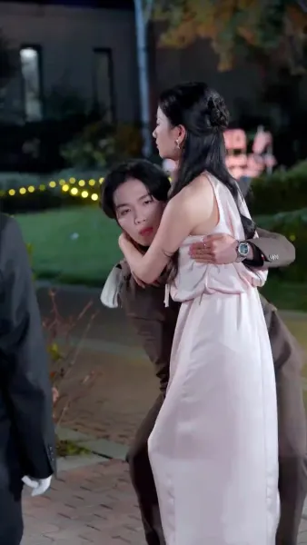 (พากย์เสียง)โทษทีนะ นี่ไม่ใช่ลูกนาย