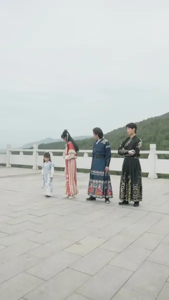 (พากย์เสียง) ดาบลับในโลกวิปลาส