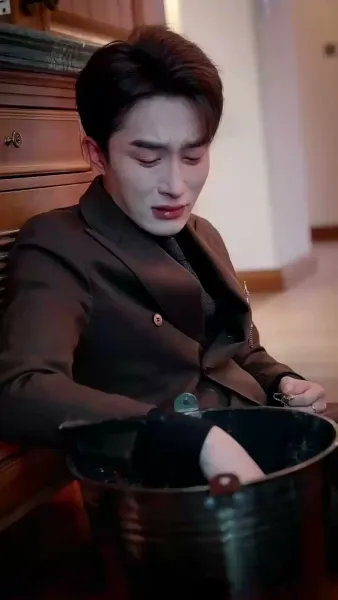 เมื่อรักกัดกินใจ