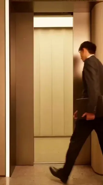 หนีไม่พ้นจากฝ่ามือ